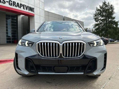 Brooklyn Grey Metallic 2025 BMW X5 xDrive40i