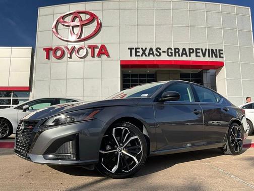 2025 Nissan Altima SR FWD