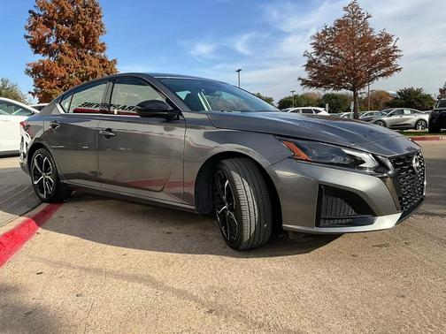 2025 Nissan Altima SR FWD