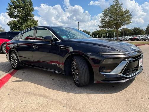 2024 Hyundai SONATA Hybrid SE