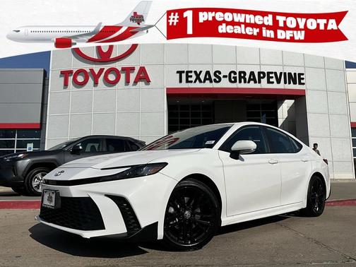 2025 Toyota Camry SE