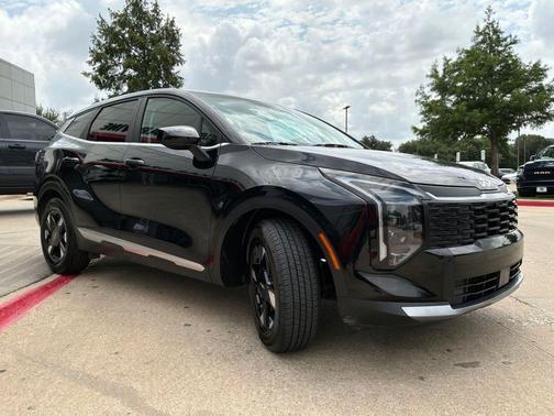 Ebony Black 2026 Kia Sportage LX