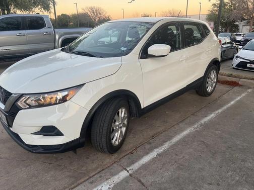 2022 Nissan Rogue Sport S