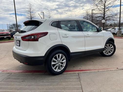2022 Nissan Rogue Sport S