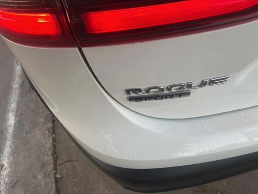 2022 Nissan Rogue Sport S