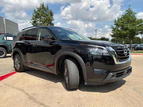 Super Black 2025 Nissan Pathfinder SV FWD