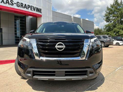 Super Black 2025 Nissan Pathfinder SV FWD
