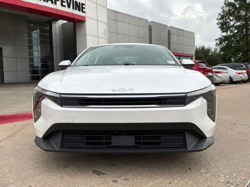 Snow White Pearl 2025 Kia K4 LXS