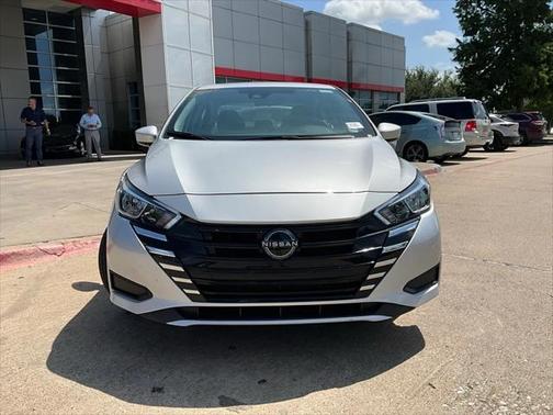 2023 Nissan Versa 1.6 SV