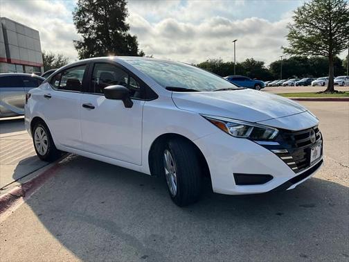 2024 Nissan Versa 1.6 S