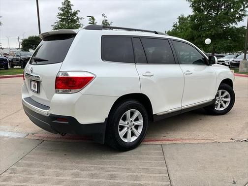 2013 Toyota Highlander SE