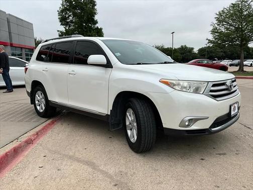 2013 Toyota Highlander SE