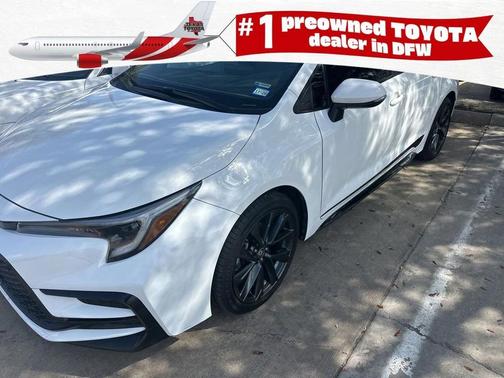 White 2025 Toyota Corolla SE