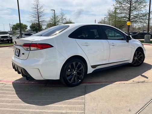 White 2025 Toyota Corolla SE