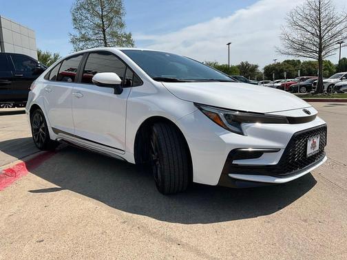 White 2025 Toyota Corolla SE