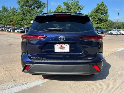 2025 Toyota Highlander XLE