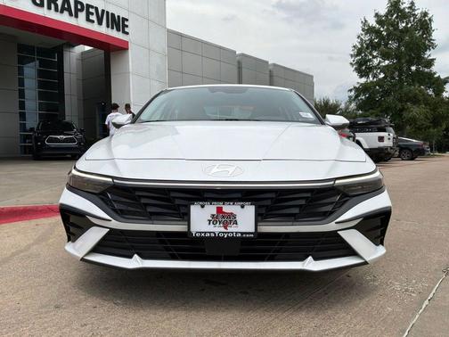 Serenity White 2025 Hyundai ELANTRA Limited