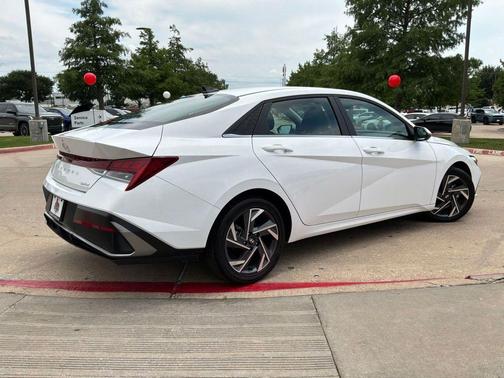 Serenity White 2025 Hyundai ELANTRA Limited