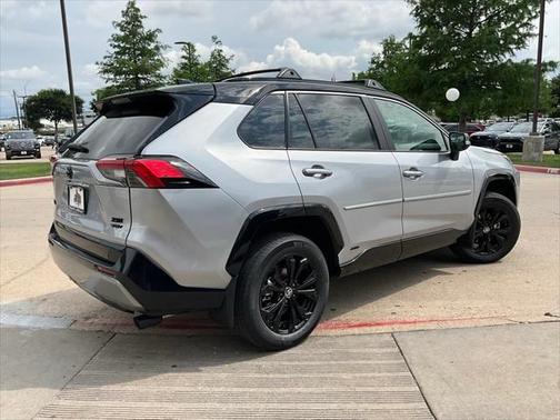 2025 Toyota RAV4 Hybrid SE