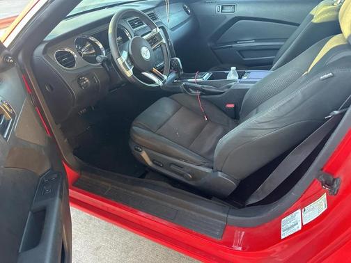 2014 Ford Mustang V6