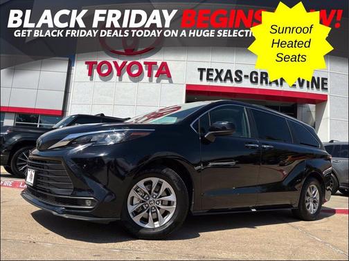 Midnight Black Metallic 2026 Toyota Sienna XLE