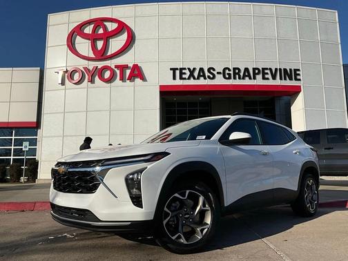 2025 Chevrolet Trax LT