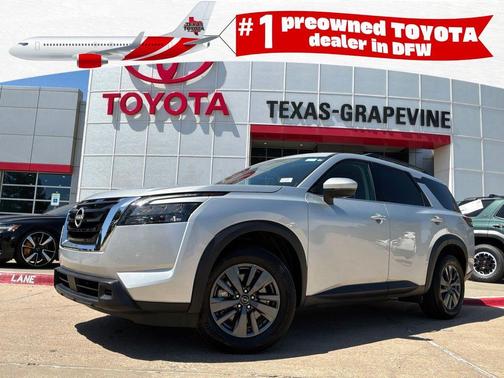 Brilliant Silver Metallic 2025 Nissan Pathfinder SV FWD