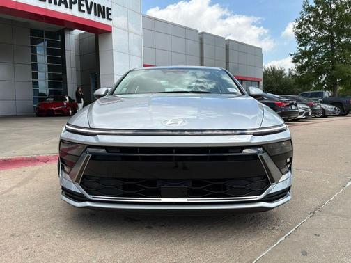 Aero Silver 2025 Hyundai SONATA Hybrid SE