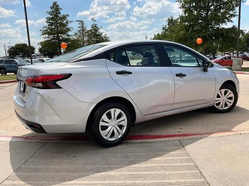 2024 Nissan Versa 1.6 S