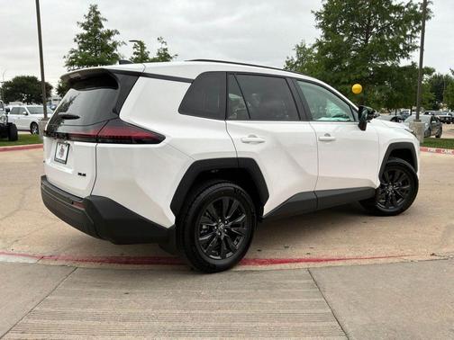Ice Cap 2026 Toyota RAV4 XLE Premium
