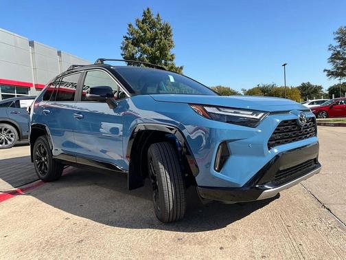 2025 Toyota RAV4 Hybrid SE