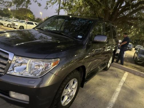 2011 Toyota Land Cruiser Base