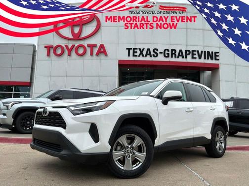 Ice 2024 Toyota RAV4 XLE