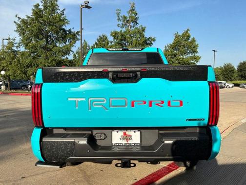 Wave M 2026 Toyota Tundra Hybrid TRD Pro