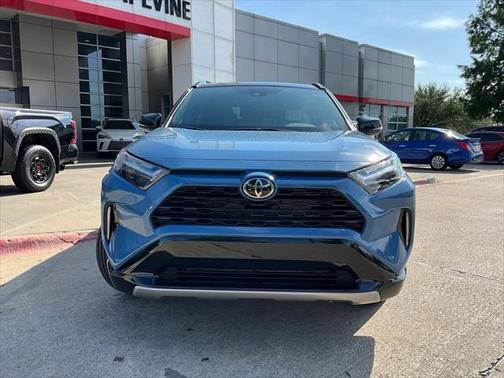 2025 Toyota RAV4 Hybrid SE