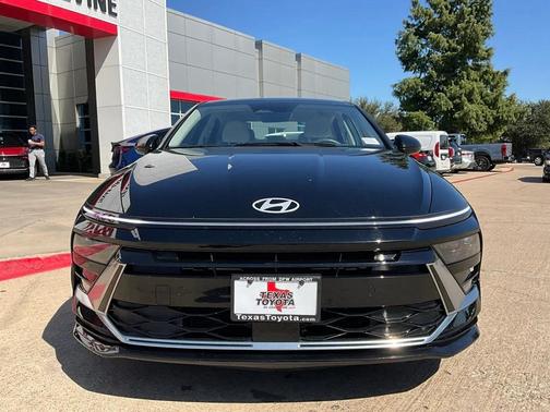 2024 Hyundai SONATA Hybrid SE