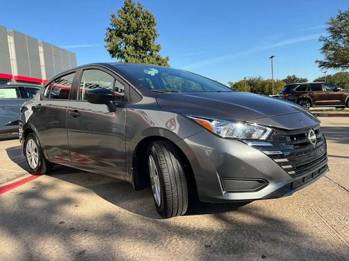 2024 Nissan Versa 1.6 S