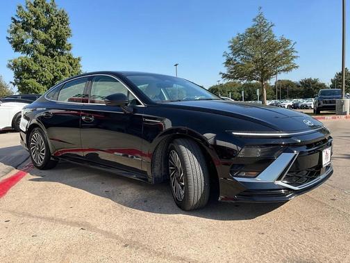2024 Hyundai SONATA Hybrid SE