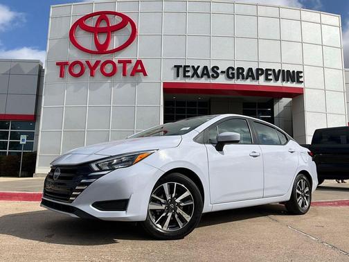 Gray Sky Pearl 2025 Nissan Versa 1.6 SV