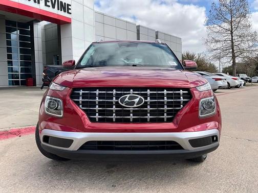 2025 Hyundai VENUE SEL