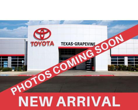 Super Black 2025 Nissan Versa 1.6 SV