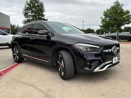 Night Black 2025 Mercedes-Benz GLA 250 4MATIC