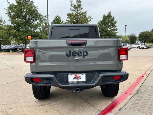 2022 Jeep Gladiator Altitude 4x4