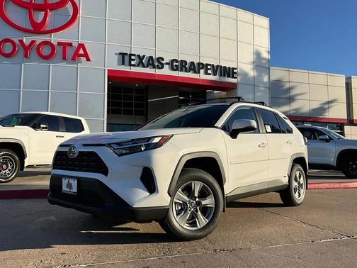 2025 Toyota RAV4 Hybrid XLE