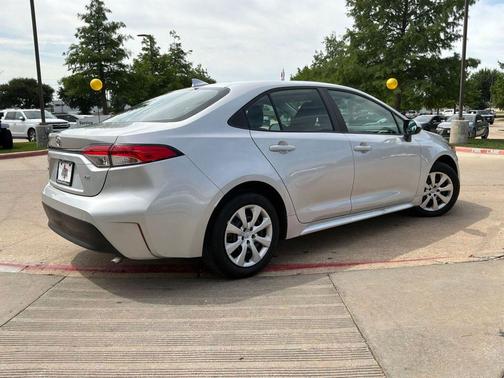 Classic Silver Metallic 2025 Toyota Corolla LE