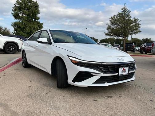 2025 Hyundai ELANTRA HEV Limited