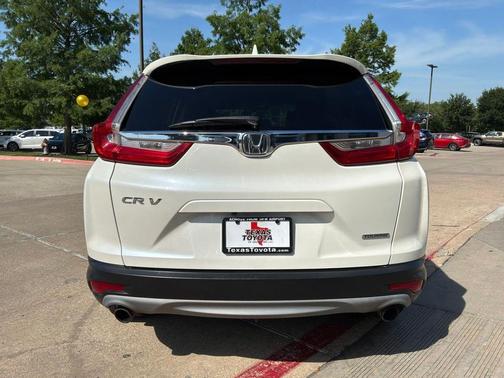 White Diamond Pearl 2018 Honda CR-V Touring