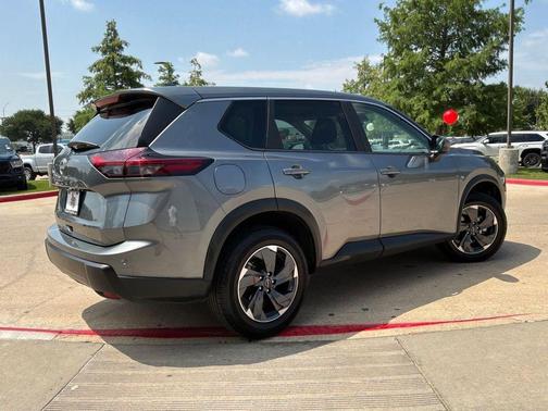 Gun Metallic 2025 Nissan Rogue SV