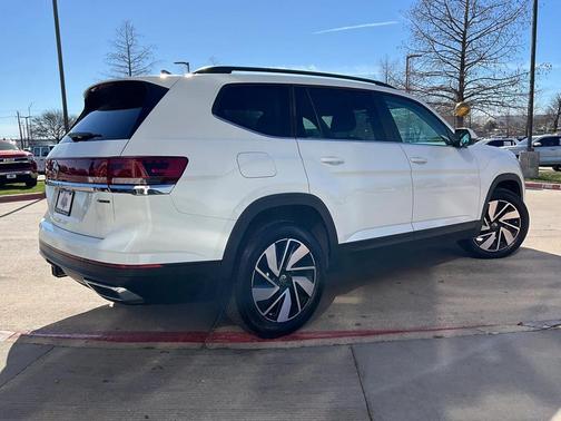 2025 Volkswagen Atlas 2.0T SE w/Technology 4MOTION
