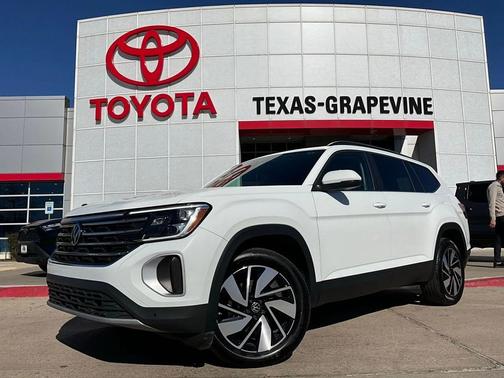 2025 Volkswagen Atlas 2.0T SE w/Technology 4MOTION